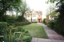 Property to rent : Manor Road, Chigwell IG7