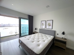 Property to rent : 10 Cutter Lane, Greenwich, London SE10