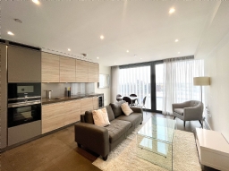 ロンドン賃貸物件：Chronicle Tower, 261B City Road, London EC1V