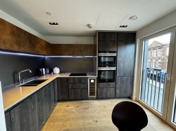 Property to rent : Keybridge House, 2 Exchange Gardens, London SW8