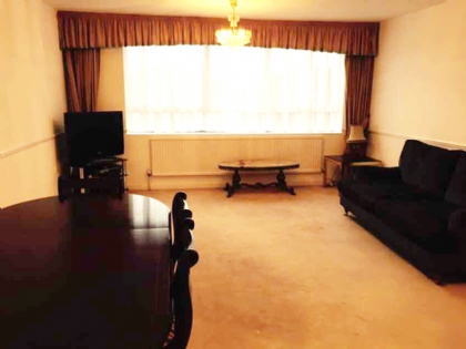 Property to rent : Highmount, Station Road, London NW4