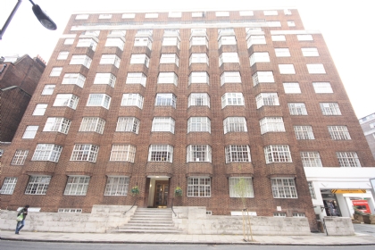 ロンドン賃貸物件：Russell Court, Woburn Place, London WC1H