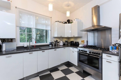 Property to rent : Wolverton Mansions, Uxbridge Road, London W5