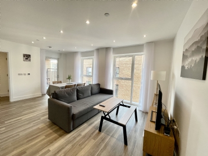 ロンドン賃貸物件：Carmelia House, Colindale Gardens, 3 Aerodrome Road, LONDON NW9