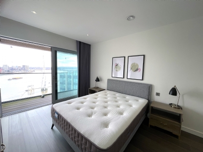 Property to rent : 10 Cutter Lane, Greenwich, London SE10