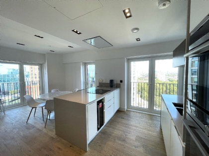 Property to rent : Keybridge Tower, 1 Exchange Gardens, London SW8