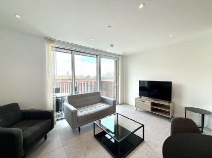 Property to rent : Georgette Apartments, 4 Cendal Crescent, The Silk District, London E1