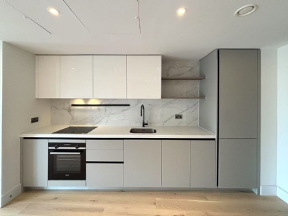 ロンドン賃貸物件：Westmont Apartments, Fountain Park Way, London W12