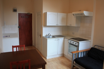 ロンドン賃貸物件：Manstone Road, London NW2