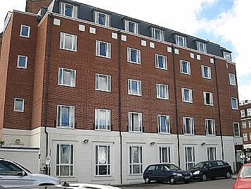 Property to rent : Trident House, Queens Parade, Hendon, London NW4