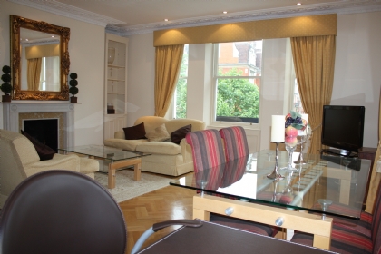 Property to rent : Observatory Gardens, Kensington, London W8
