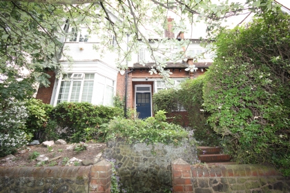 ロンドン賃貸物件：Burgess Hill, London NW2