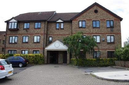 Property to rent : Chalice Court, Deanery Close, London N2