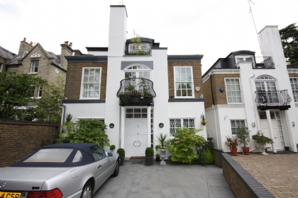 Property to rent : Bishopswood Road, London N6