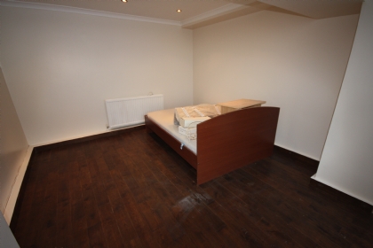 ロンドン賃貸物件：Adelaide Road, Swiss Cottage, London NW3