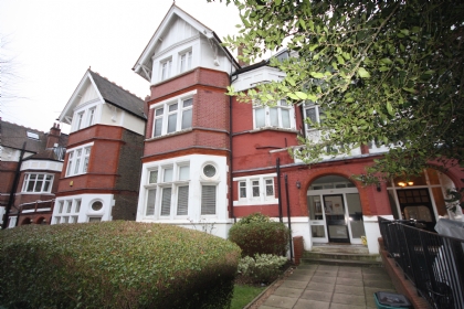Property to rent : Frognal, LONDON NW3