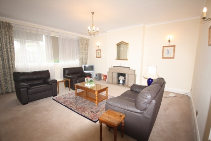 ロンドン賃貸物件：Avenue Close, Avenue Road, London NW8