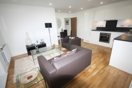 ロンドン賃貸物件：Townshend House, Rosemont Road, London W3